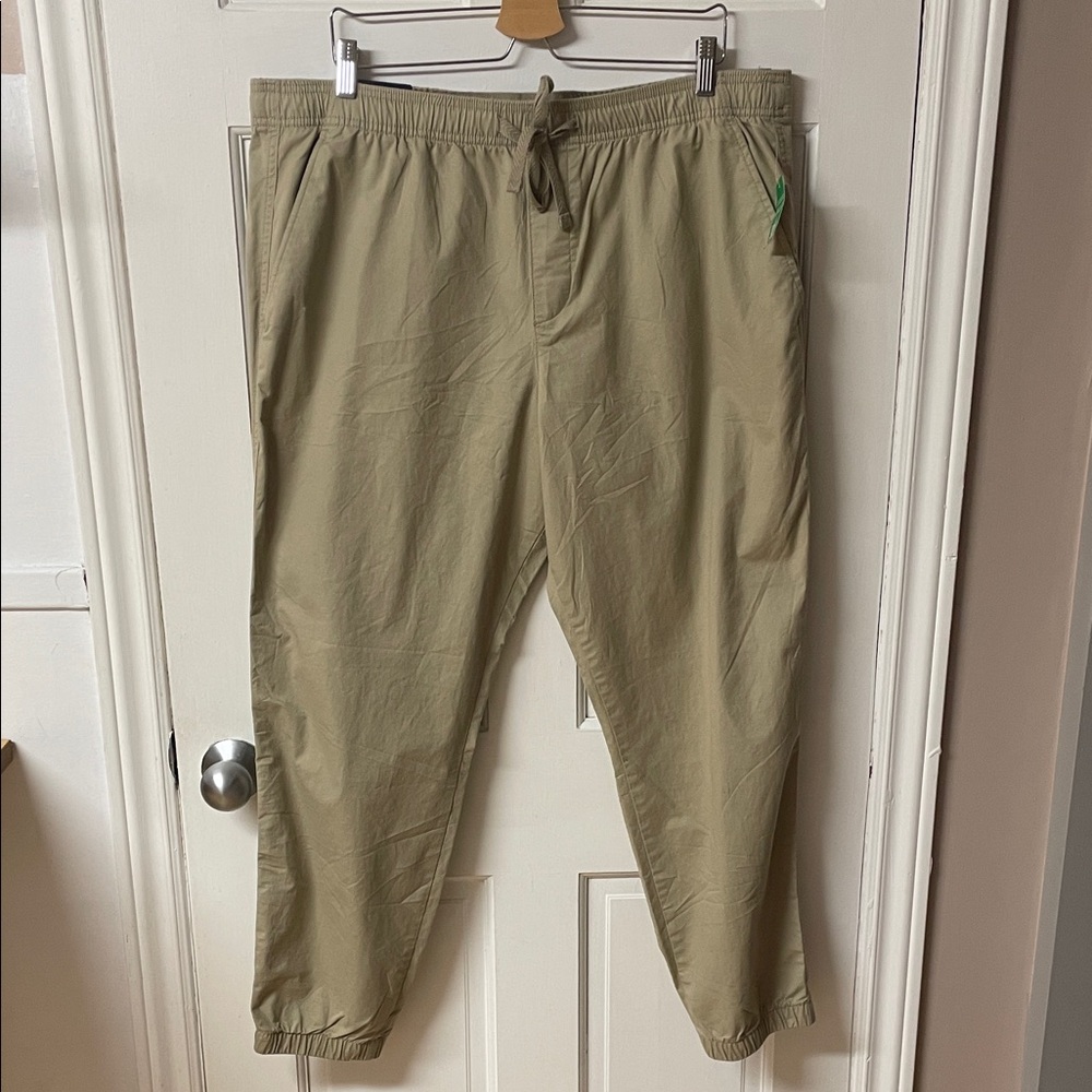 Gap Gapflex tan joggers casual pants men’s size XL NWT